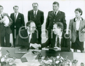 Fotografia d epoca originale 1991 BONN Wolfgang SCHAUBLE Philippe MARCHAND accordo sul miglioramento polizia 1