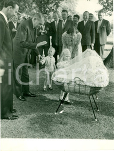 Fotografia d epoca originale 1957 BETZDORF LUSSEMBURGO Presidente RenÃ© COTY con MarieAstrid e Henri FOTO 1