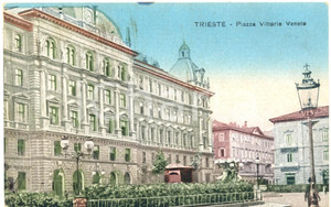 Cartolina originale da collezione 1920 TRIESTE Piazza VITTORIO VENETO Cartolina postale FP VG 1