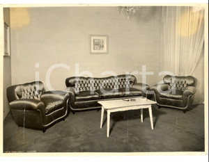 Fotografia d epoca originale 1960 ca SEVESO Mobili Fratelli BARNI Modello di salotto Foto DANNEGGIATA 1