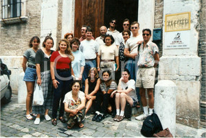 Fotografia d epoca originale 1996 CAGLI PU Studenti UNIVERSITY OF MIAMI all Istituto ATRIUM Foto 1