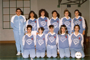 Fotografia d epoca originale 1985 1990 POGGIO MOIANO RI Pallavolo VOLLEY OSTERIA NUOVA Foto di squadra 1