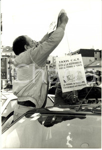 Fotografia d epoca originale 1992 PARIS Sciopero tassisti contro la patente a punti Fotografia AGIP 1