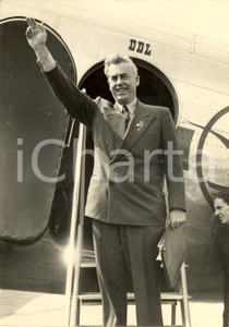 Fotografia d epoca originale 1947 PARIS F Henry WALLACE all arrivo all aeroporto LE BOURGET Foto KEYSTONE 1