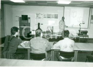 Fotografia d epoca originale 1986 SVIZZERA Lezione sicurezza sul lavoro dopo disastro SANDOZ Fotografia 1