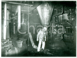Fotografia d epoca originale 1987 HUNINGUE FRANCIA Operaio ai reattori fabbrica SANDOZ Fotografia 1