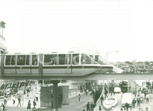 Fotografia d epoca originale 1985 ca GINEVRA SVIZZERA Treno MAGLEV durante una fiera Fotografia 1
