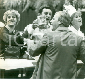 Fotografia d epoca originale 1981 MULHOUSE F Un brindisi ai mercatini alle JournÃ©es d Octobre Fotografia 1