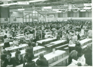 Fotografia d epoca originale 1990 ca MULHOUSE F Tavolate comuni alle JournÃ©es d Octobre Fotografia 1