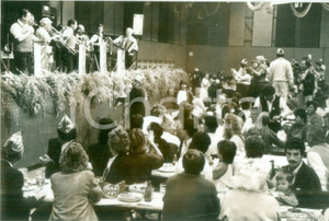 Fotografia d epoca originale 1990 ca MULHOUSE F Orchestra alla cena delle JournÃ©es d Octobre Fotografia 1