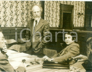 Fotografia d epoca originale 1980 ca BAR HARBOR, MAINE USA  Garry DAVIS inventore del WORLD PASSPORT Foto 1