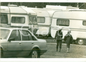 Fotografia d epoca originale 1986 MULHOUSE FRANCE Bambini e roulotte al campeggio Fotografia 1