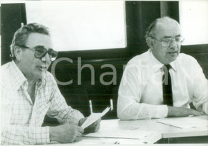 Fotografia d epoca originale 1985 ca ALSACE FRANCE Politico Henri GOETSCHY a un conferenza Fotografia 1
