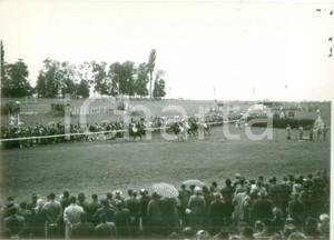 Cartolina originale da collezione 1955 ca SVIZZERA EQUITAZIONE Gara di galoppo all ippodromo Cartolina FG NV 1