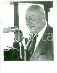 Fotografia d epoca originale 1989 STRASBOURG FRANCE Politico Pierre PFLIMLIN durante un intervista Foto 1