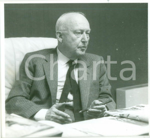 Fotografia d epoca originale 1990 ca STRASBOURG FRANCE Politico Pierre PFLIMLIN a un convegno Fotografia 1