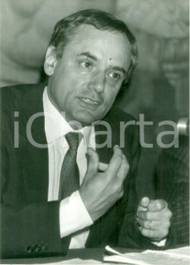 Fotografia d epoca originale 1980 ca PARIS FRANCE Jacques BARROT ancien Ministre de la SantÃ© Fotografia 1