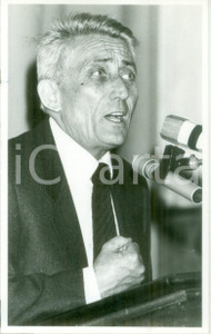 Fotografia d epoca originale 1986 PARIS Ministro Bernard PONS parla ai giornalisti in conferenza Fotografia 1