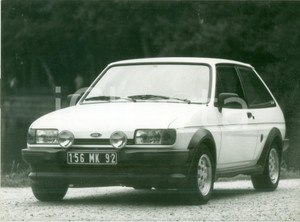 Fotografia d epoca originale 1985 ca FRANCIA Automobile FORD FIESTA XR 2e Fotografia artistica 1