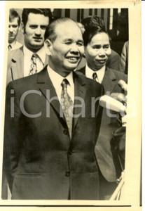 Fotografia d epoca originale 1973 PARIS Xuan THUY ai negoziati di pace per guerra in VIETNAM Fotografia 1