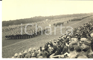 Fotografia d epoca originale 1930 ca AARAU SCHWEIZER ARMEE Parata ufficiale militari di fanteria Foto 1
