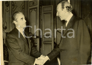 Fotografia d epoca originale 1970 ca FRANCIA Kurt WALDHEIM Segretario ONU e Jacques CHABANDELMAS Fotografia 1