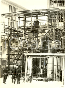 Fotografia d epoca originale 1986 SCHWEIZERHALLE CH Disastro SANDOZ Vigili del fuoco fabbrica distrutta Foto 1