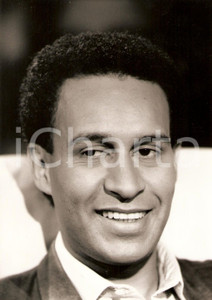 Fotografia d epoca originale 1989 PARIS Harlem DESIR PrÃ©sident SOS RACISME dans Ã©mission LE DIVAN Photo 1