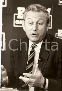 Fotografia d epoca originale 1986 PARIS Club de la presse EUROPE 1 Paul LAURENT Conferenza stampa Fotografia 1