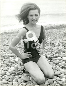 Fotografia d epoca originale 1963 UK? Joan POWER Miss IRELAND at Miss WORLD Competition Photografph 1