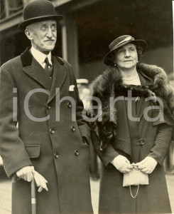 Fotografia d epoca originale 1936 TILBURY UK Freeman FREEMANTHOMAS WILLINGDON and wife Marie Photograph 1