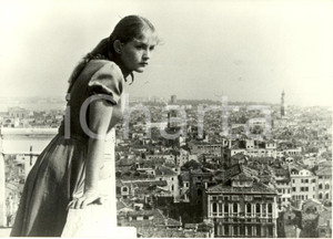 Fotografia d epoca originale 1981 FRANCIA Cinema Isabelle HUPPERT Film LES AILES DE LA COLOMBE Foto di scena 1