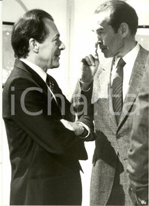 Fotografia d epoca originale 1984 FRANCE Michel ROCARD et Robert BADINTER invitÃ© Heure de VÃ©ritÃ© Photo 1