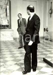 Fotografia d epoca originale 1985 PARIS F ELYSEE Laurent FABIUS et Robert BADINTER Photographie 1