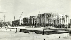 Fotografia d epoca originale 1985 ca BUCAREST Romania Palazzo Parlamento giÃ  CEAUSESCU in costruzione Foto 1