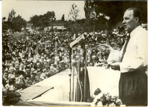 Fotografia d epoca originale 1957 KISUJSZALLAS H Janos KADAR parla alla folla Festa della Costituzione Foto 1