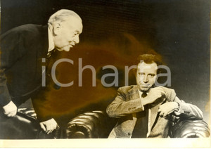 Fotografia d epoca originale 1974 FRANCIA Leopold TREPPER Joseph PASTEUR DOSSIERS DE L ECRAN ENDOMMAGE Photo 1