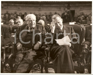 Fotografia d epoca originale 1952 LISBOA Council NATO Alcide DE GASPERI with M. John BECK Photo 1