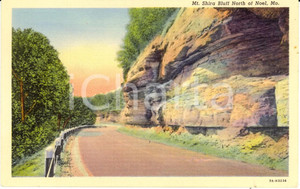 Cartolina originale da collezione 1930 ca NOEL, MISSOURI USA Street along Mount SHIRA Bluff Postcard FP NV 1
