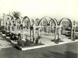 Fotografia d epoca originale 1970 ca MARINA VELCA VT TARQUINIA Golf COUNTRY CLUB  Esterno piscina Foto 1