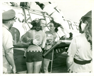 Fotografia d epoca originale 1955 ca PANAMA CITY USA Due pinup TYNDALL AIR FORCE BASE shooting reclutamento 1