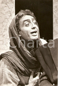 Fotografia d epoca originale 1980 ca TEATRO Peppe BARRA durante spettacolo Ritratto Fotografia 1