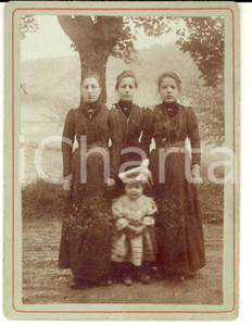 Fotografia d epoca originale 1910 ca THAYNGEN CH Ritratto di tre gemelle con sorellina Foto GALIMANN 1