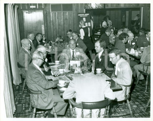Fotografia d epoca originale 1980 FLORIDA ? USA U.S. NAVY Ammiraglio Agostino BERTI Commanders Luncheon FOTO 1