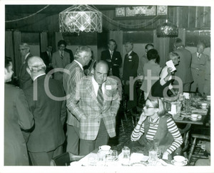 Fotografia d epoca originale 1980 FLORIDA ? USA U.S. NAVY Ammiraglio Agostino BERTI a colazione di ufficiali 1