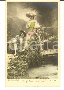 Cartolina originale da collezione 1900 ca FRANCE AMOUR Le galant serviteur Carte postale STEBBING  VINTAGE 1