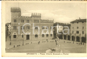Cartolina originale da collezione 1917 GROSSETO Piazza Vittorio Emanuele e portici Cartolina ANIMATA carrozza FP 1