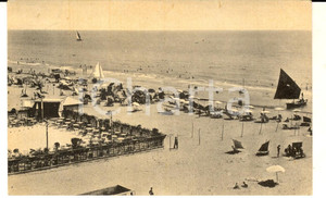 Cartolina originale da collezione 1952 LIDO DI JESOLO Veduta panoramica della spiaggia Cartolina ANIMATA FP VG 1