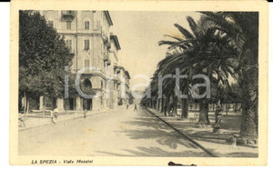 Cartolina originale da collezione 1929 LA SPEZIA Veduta di viale Mazzini Cartolina postale ANIMATA FP VG 1