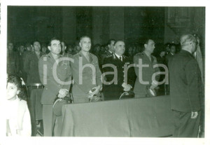 Fotografia d epoca originale 1950 ca TERNI Autorità a messa in onore ai Caduti Fotografia 1